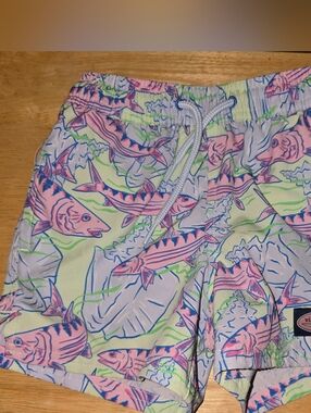 Vineyard Vines Boys 4T Swim Trunks Fish Print Pastel EUC Summer Beach Shorts